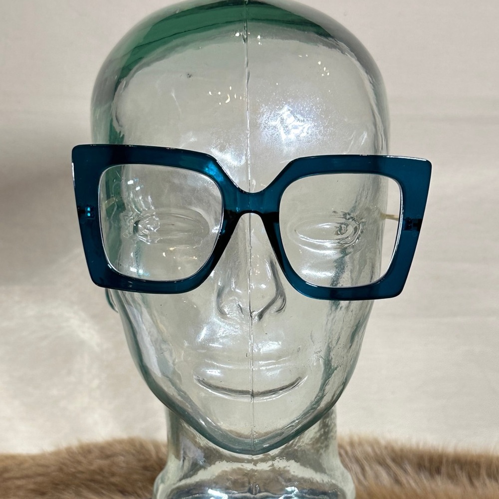 Chic Oversized Blue Square Glasses - Picture 2 of 3